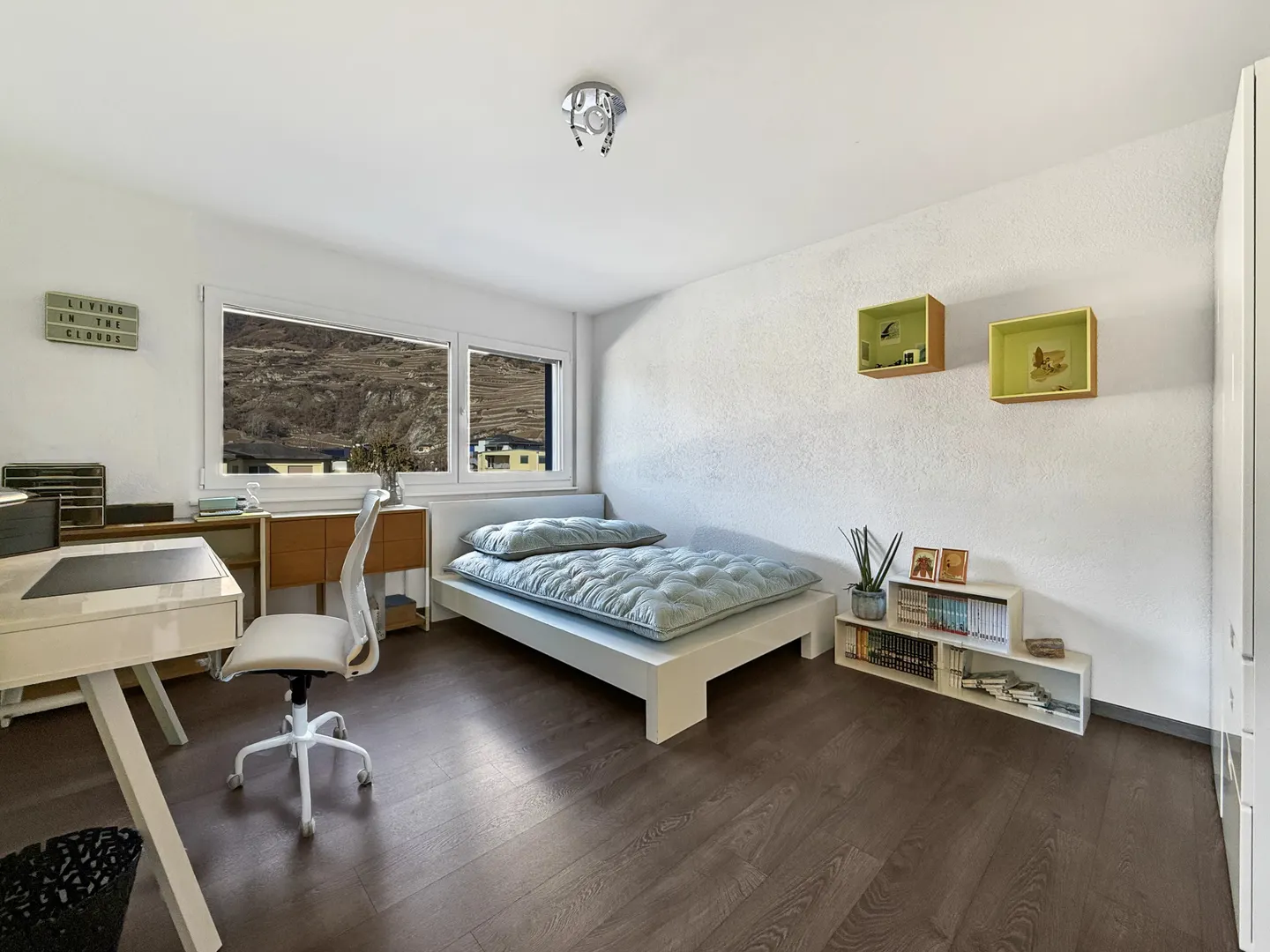 Fully | Contemporary villa with 6.5 rooms and swimming pool - Photo 10 of 13