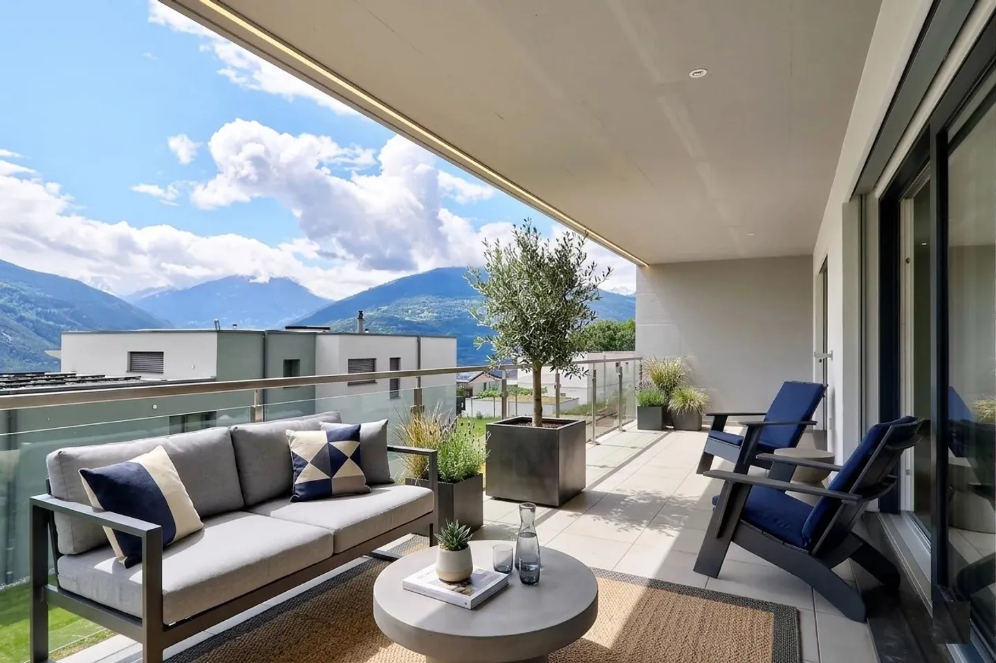 Grimisuat | Villa neuve de standing — Vue imprenable et finitions soignées - Foto 1 von 9