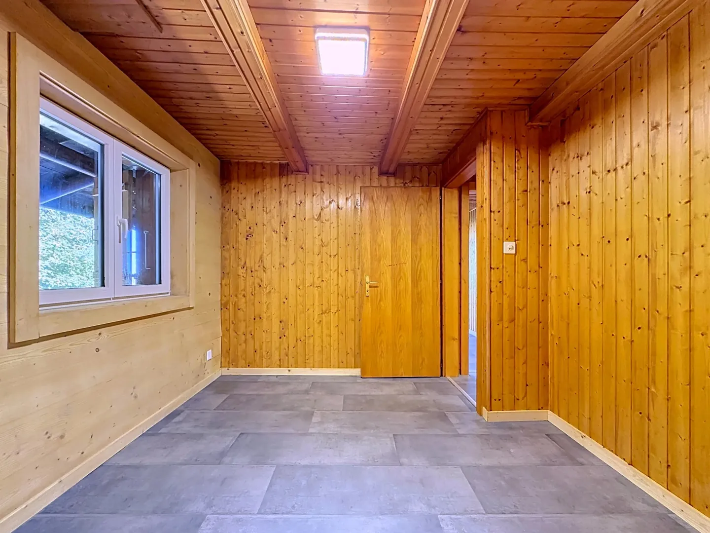Chalet in legno nelle alture di Choëx - Foto 12 di 13