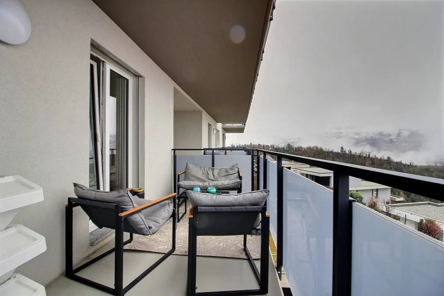 Savièse | Calm environment and exceptional view for this bright 2.5 room apartment - Photo 7 of 10