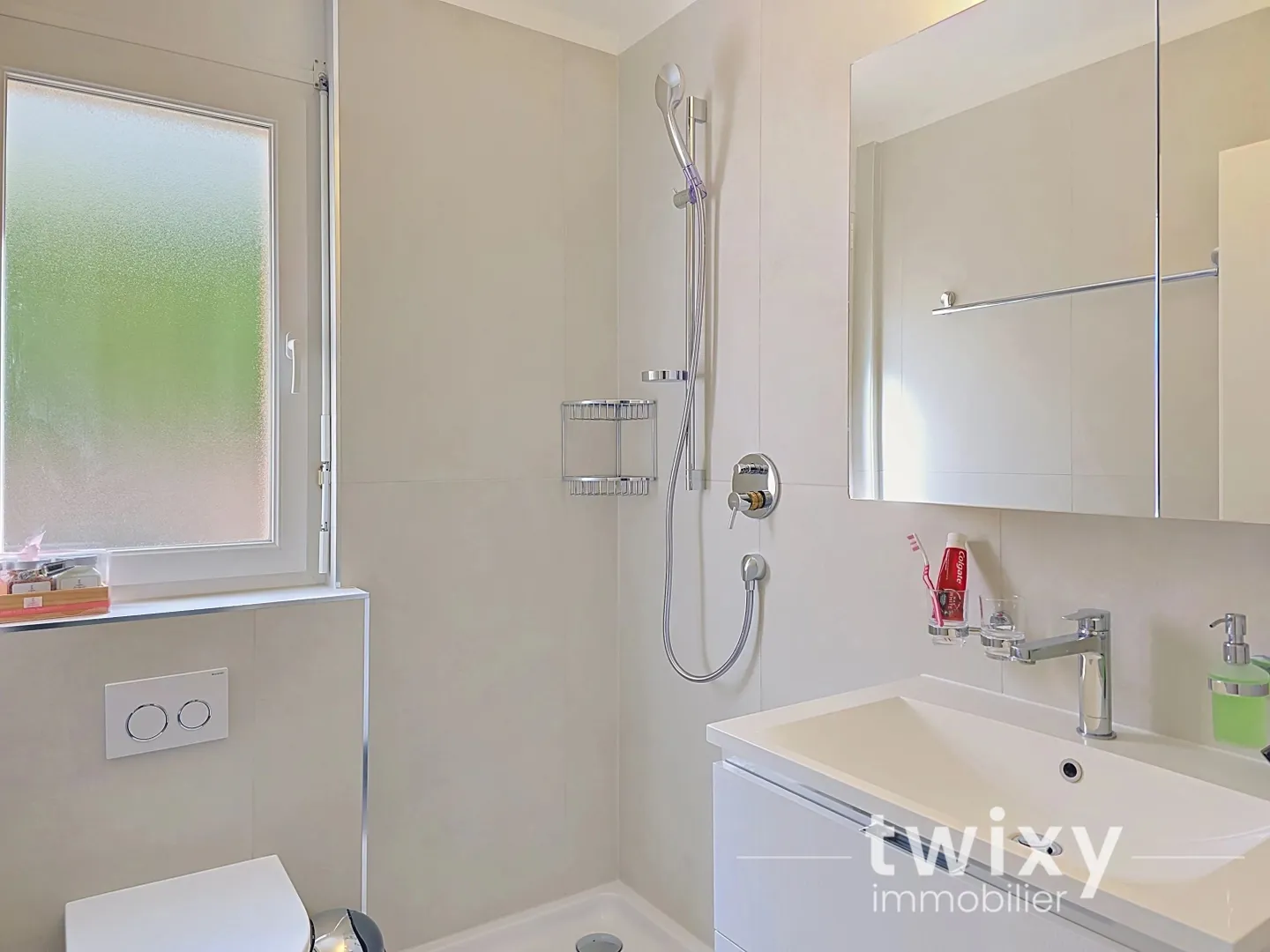 Sierre I Außergewöhnliche 6,5-Zimmer-Villa - Foto 11 von 13