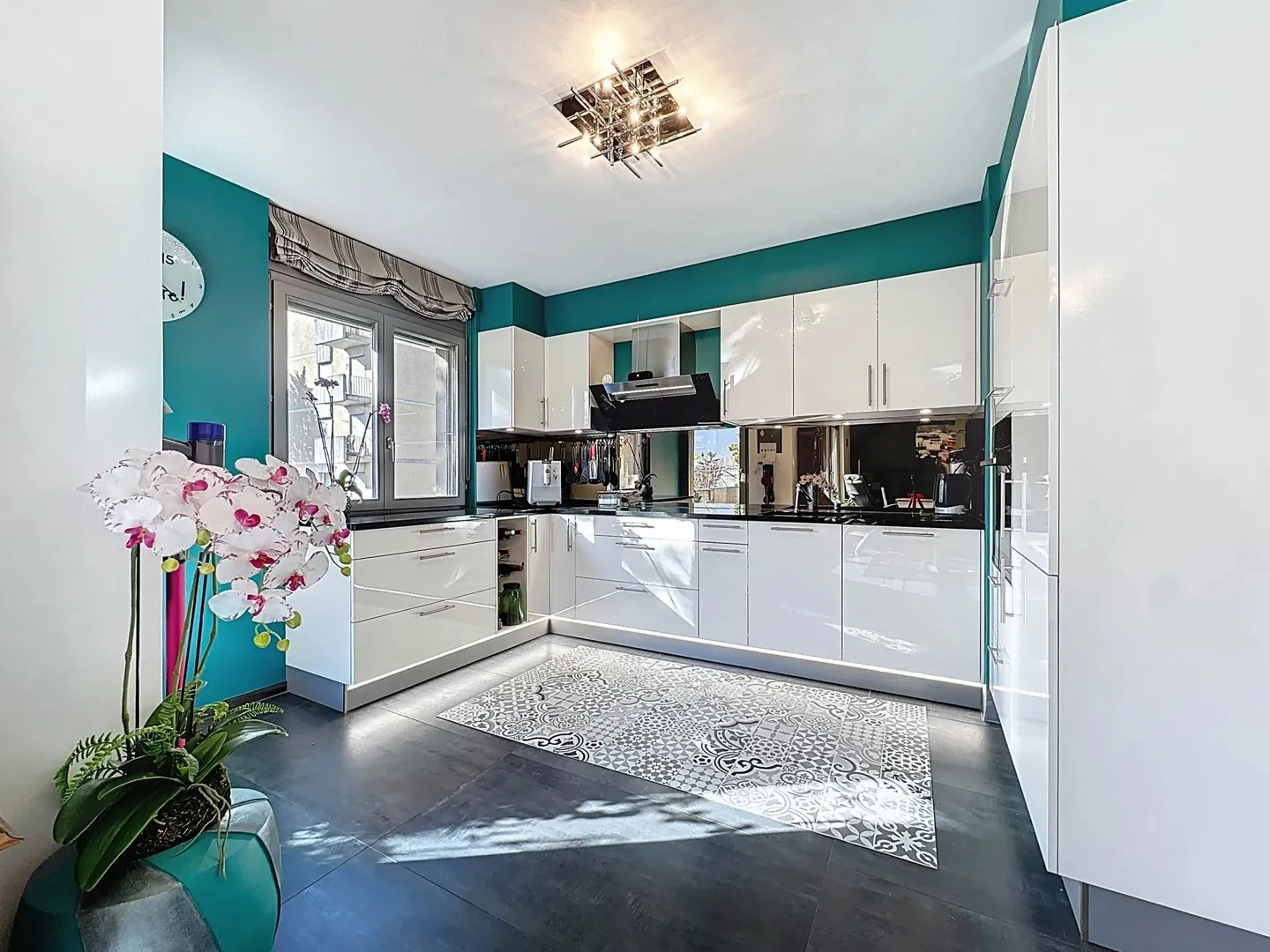 Sion | Charmant 4.5 pièces rénové avec goût - Photo 3 sur 7