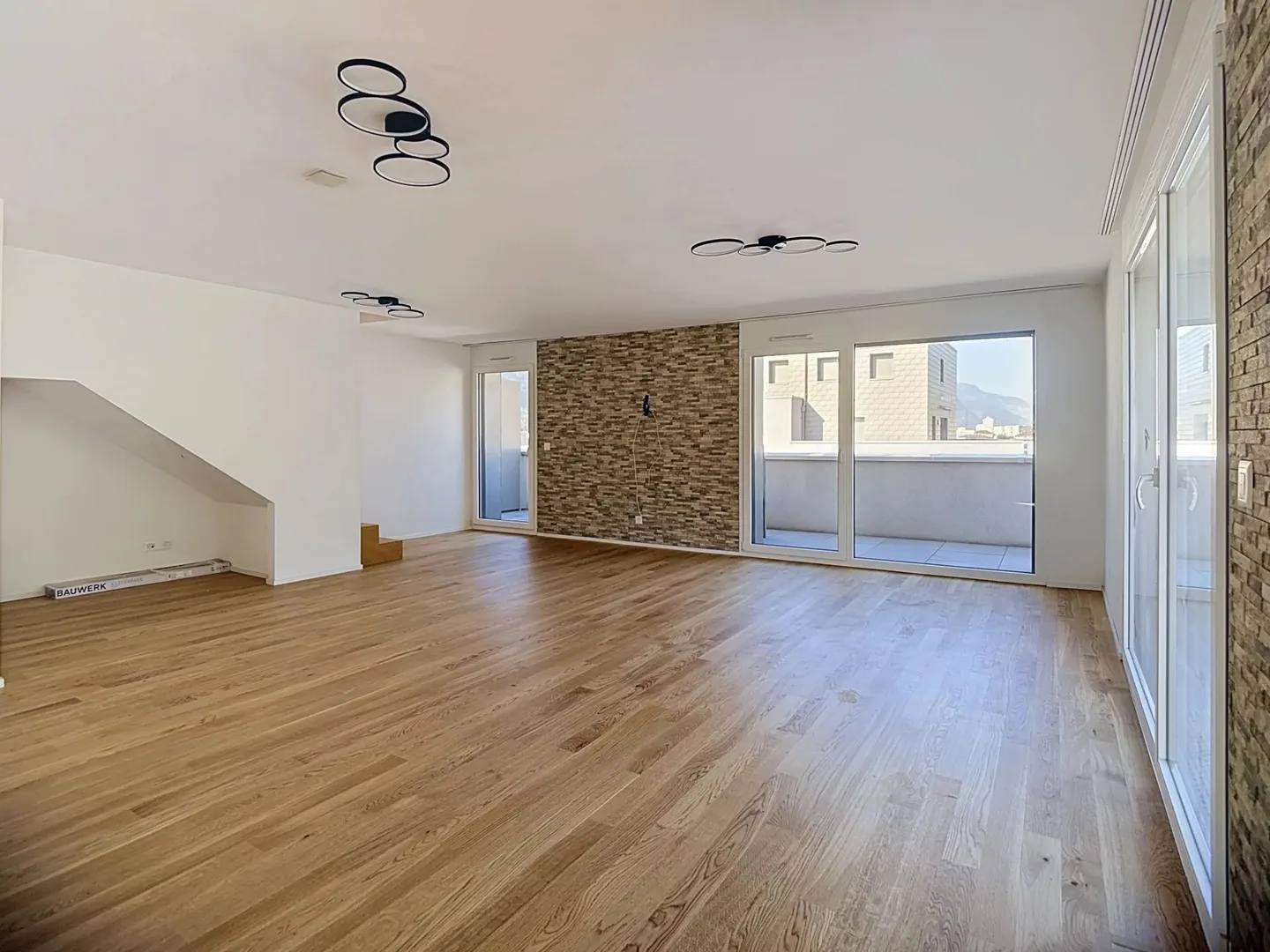Sierre | Magnificent recent duplex attic of 4.5 rooms - Photo 10 of 13