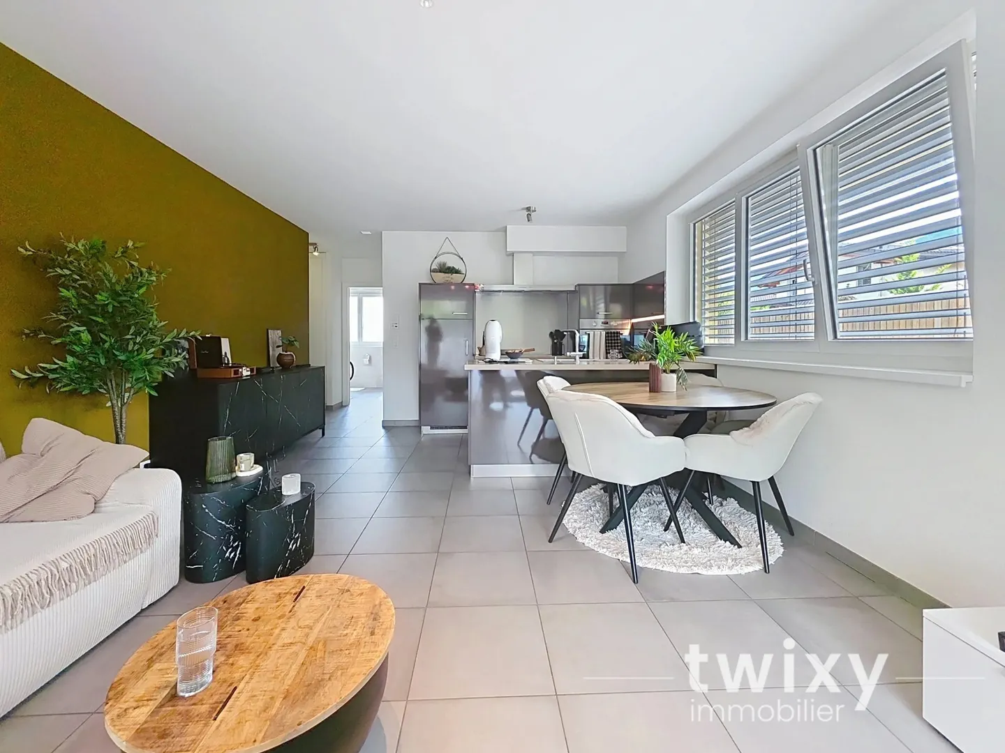 Vétroz - Charmante 2,5 Zimmer mit privater Terrasse - Foto 3 von 9