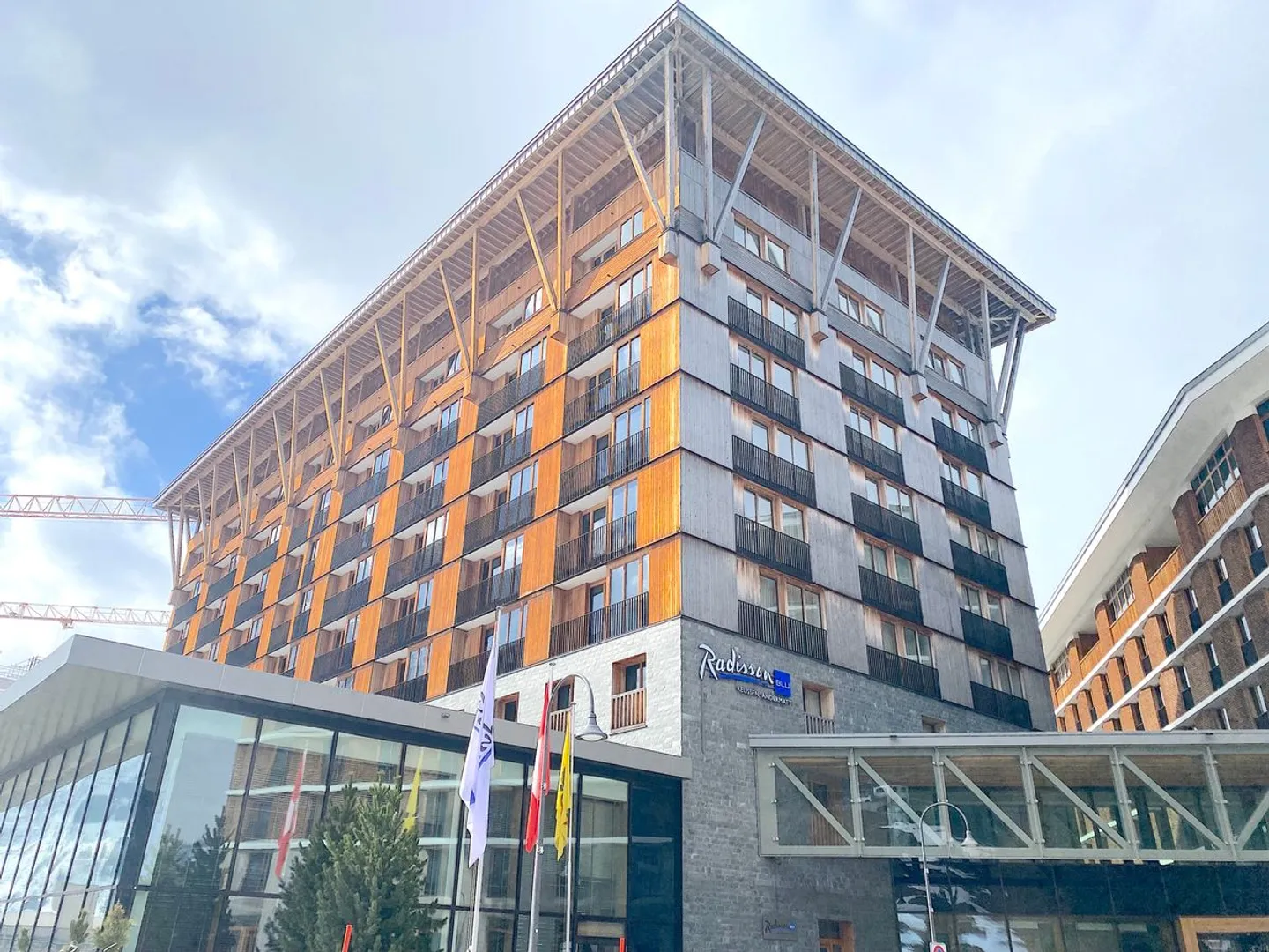 Appartamento familiare spazioso con servizio alberghiero e vista sulle montagne - Foto 8 di 12