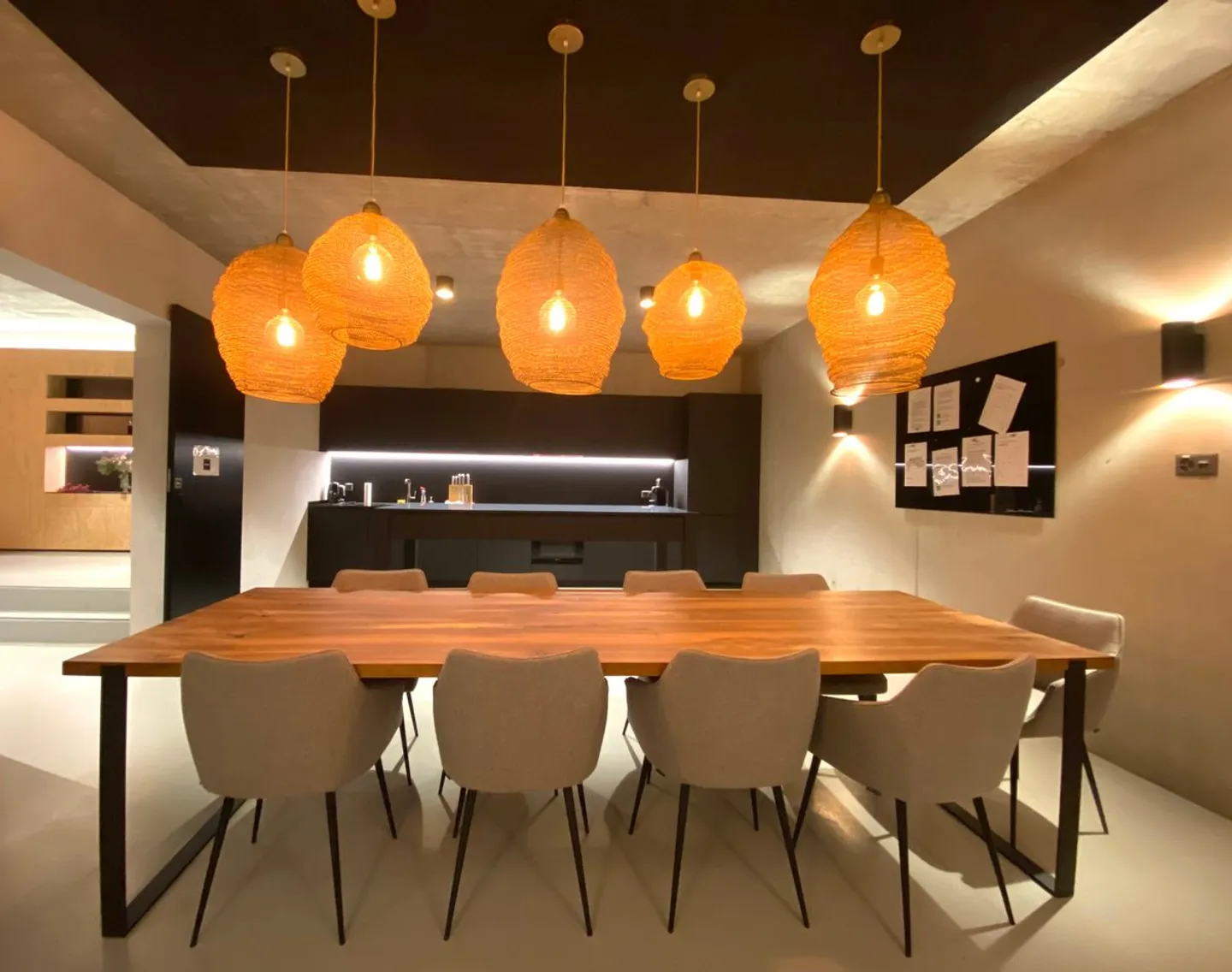 Modern Apartment in Swiss Alps - Photo 9 of 13