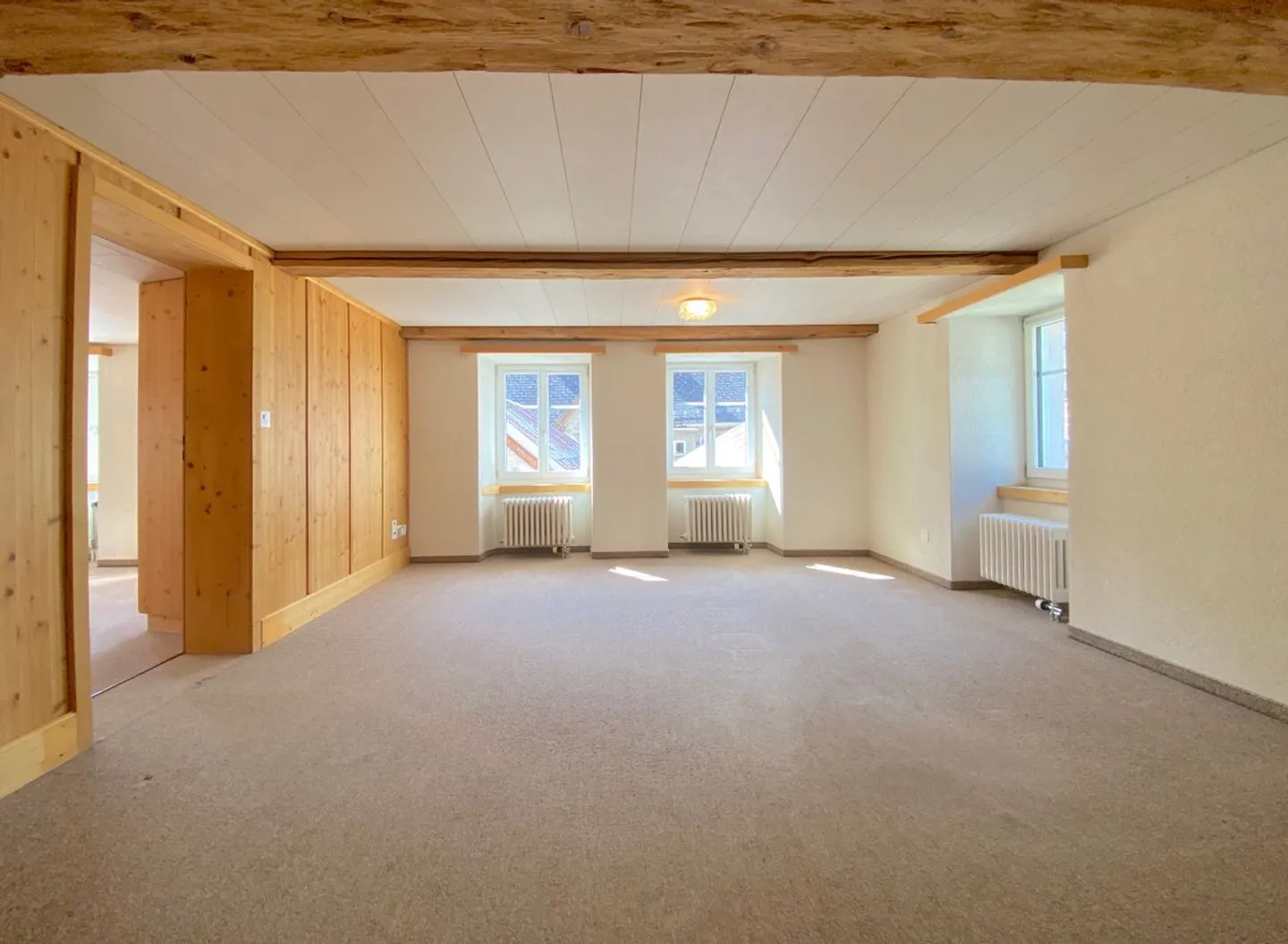 Charming 3.5-room apartment with great potential - Photo 3 of 13