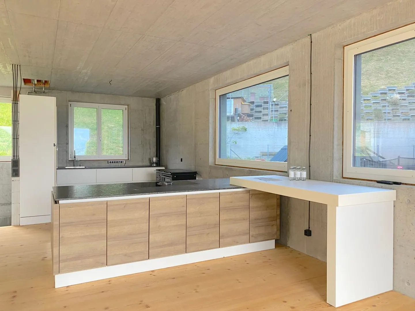 Designer House with Lake View and Alpine Panorama - Photo 2 of 11