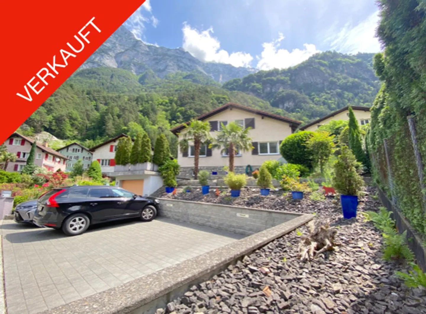 Family-friendly single-family home with mountain view in Erstfeld - Photo 1 of 13