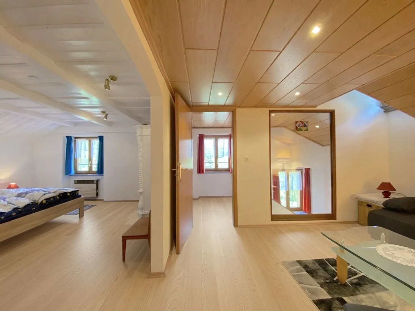 Charmantes 4.5-Zimmer Haus in idyllischer Alpenlandschaft - Photo 5 of 11