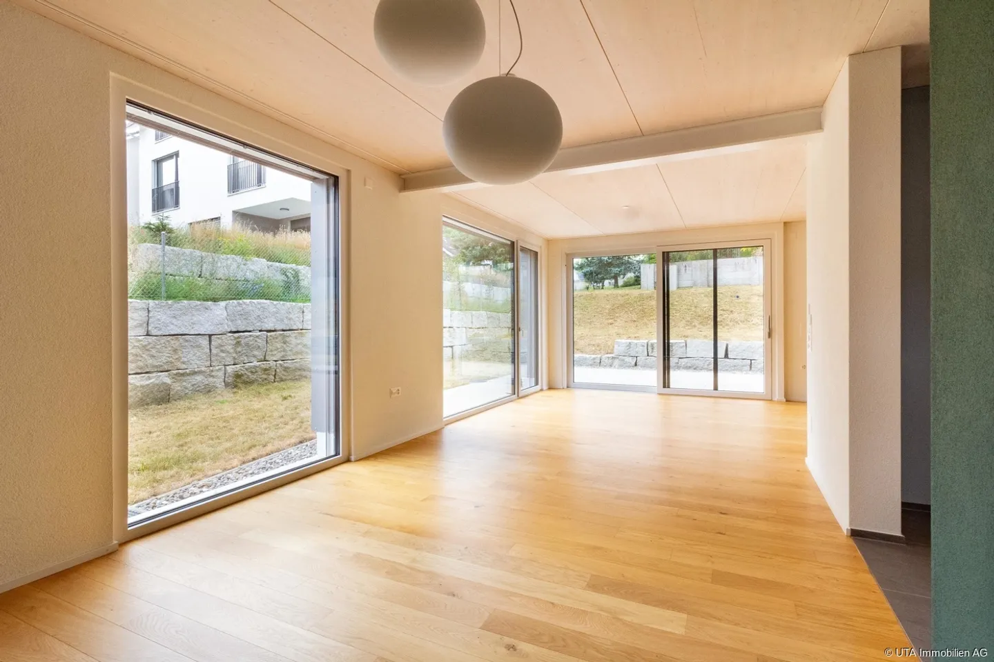 Maison individuelle neuve avec un espace généreux - Photo 6 sur 13