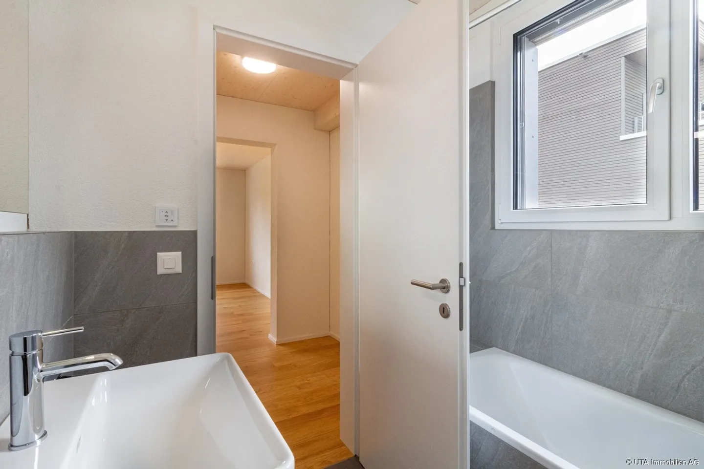 Maison individuelle neuve avec un espace généreux - Photo 10 sur 13