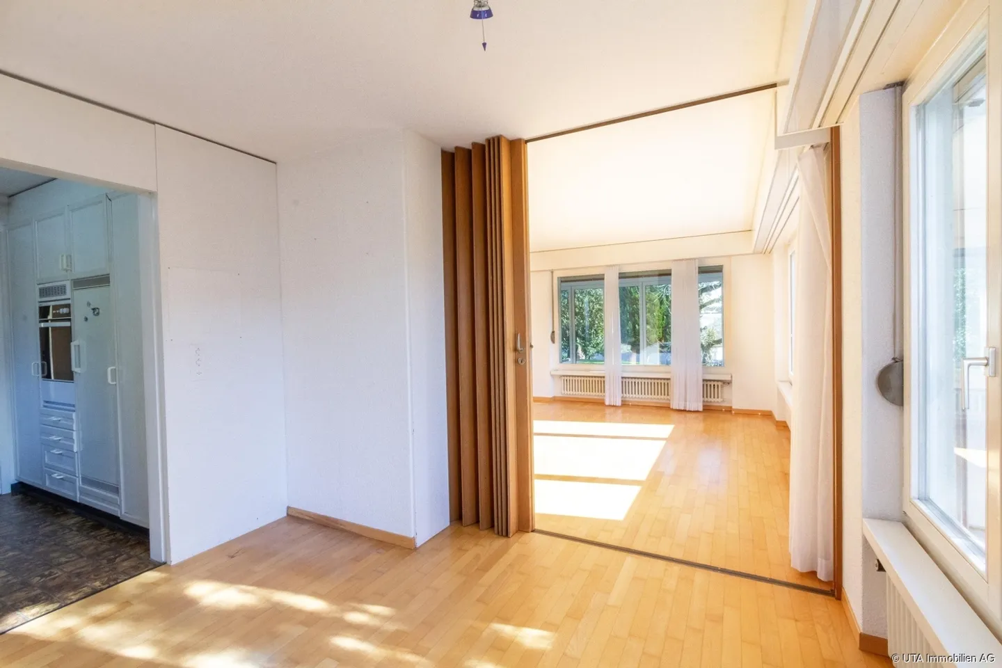 Freistehendes Einfamilienhaus, unweit des Klingnauer Stausees - Photo 3 of 13