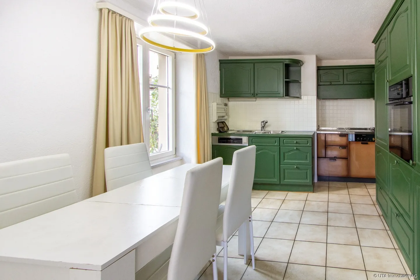 Two-family house with charm and versatile uses - Photo 2 of 13