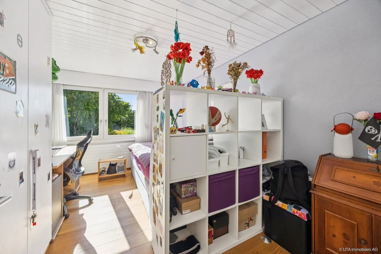 Family-friendly single-family house with beautiful garden area - Photo 10 of 13