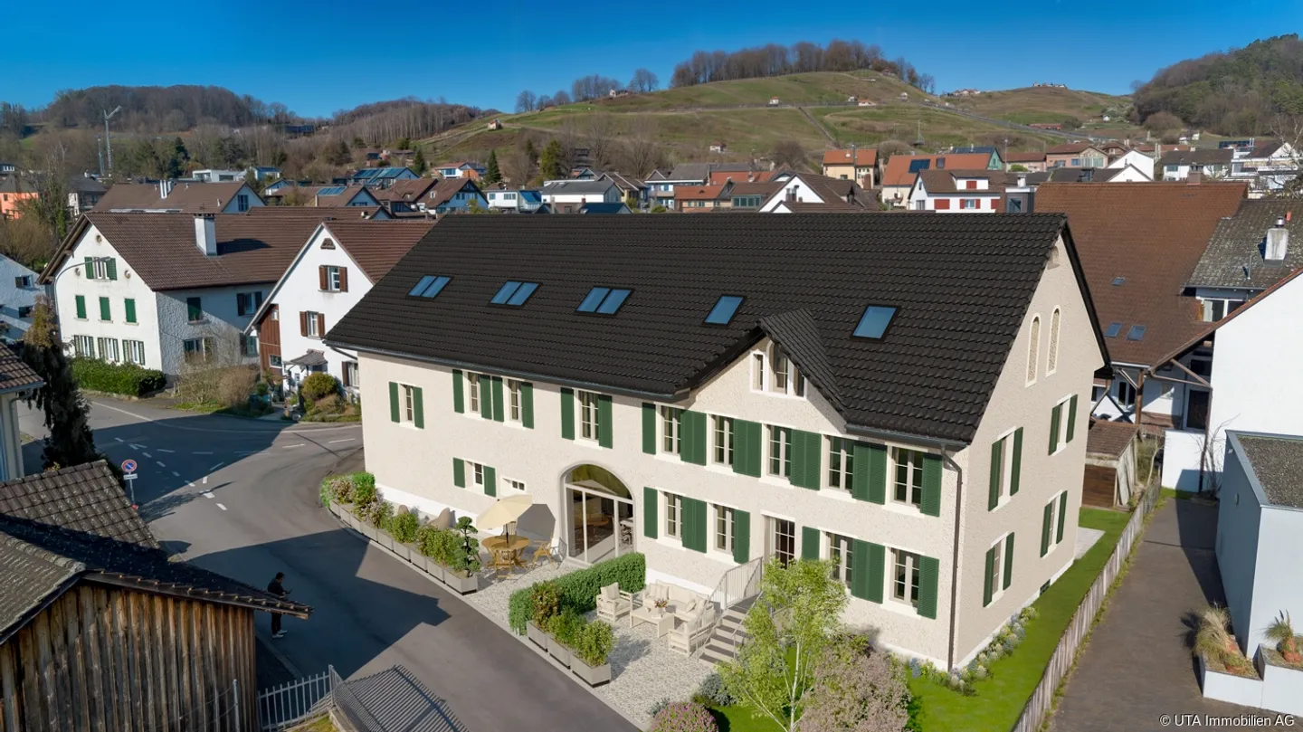 Property with approved new construction project Two spacious row houses - Photo 2 of 10