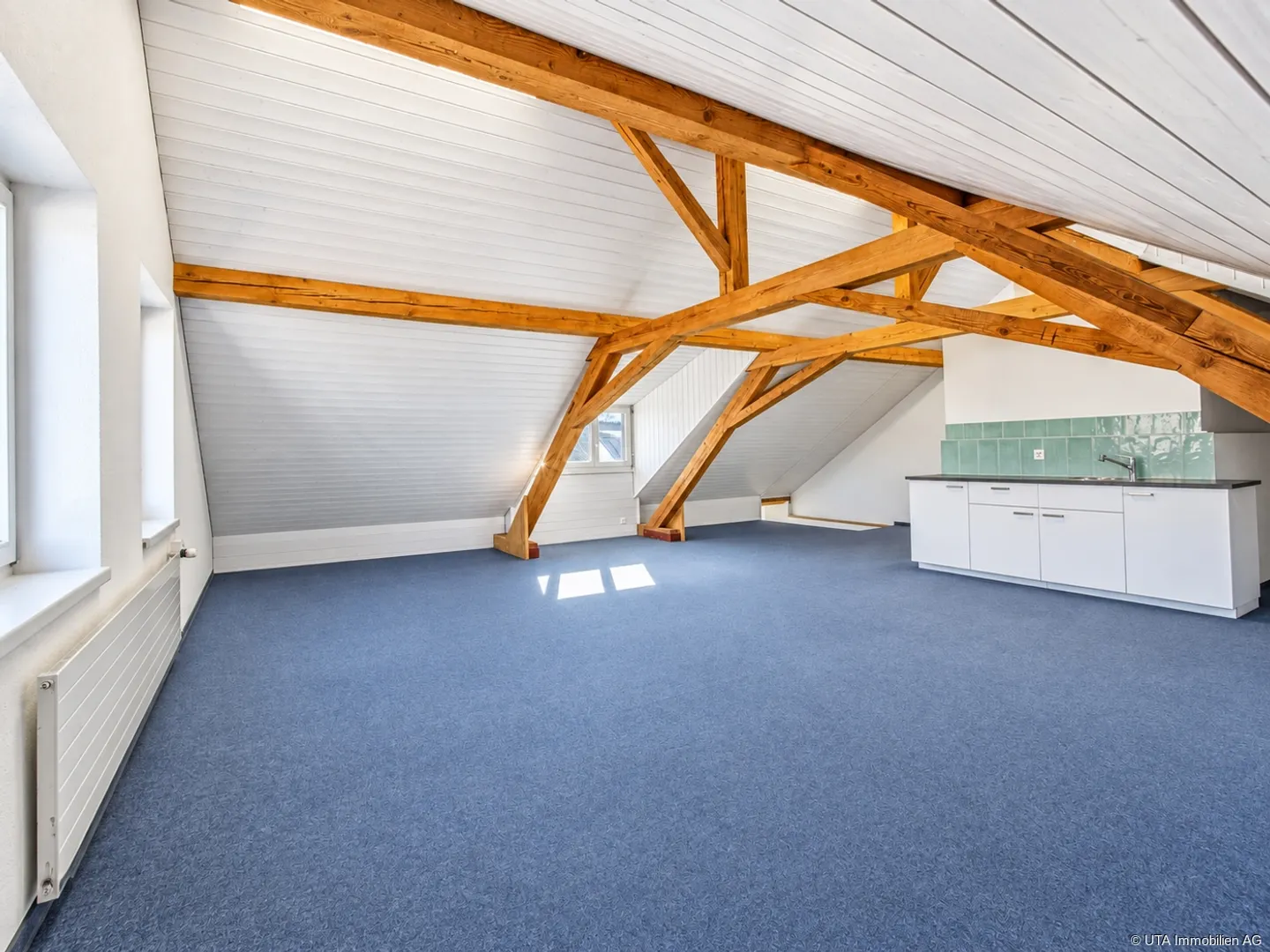 Propriété commerciale située au centre avec des options d'utilisation polyvalentes - Photo 10 sur 13