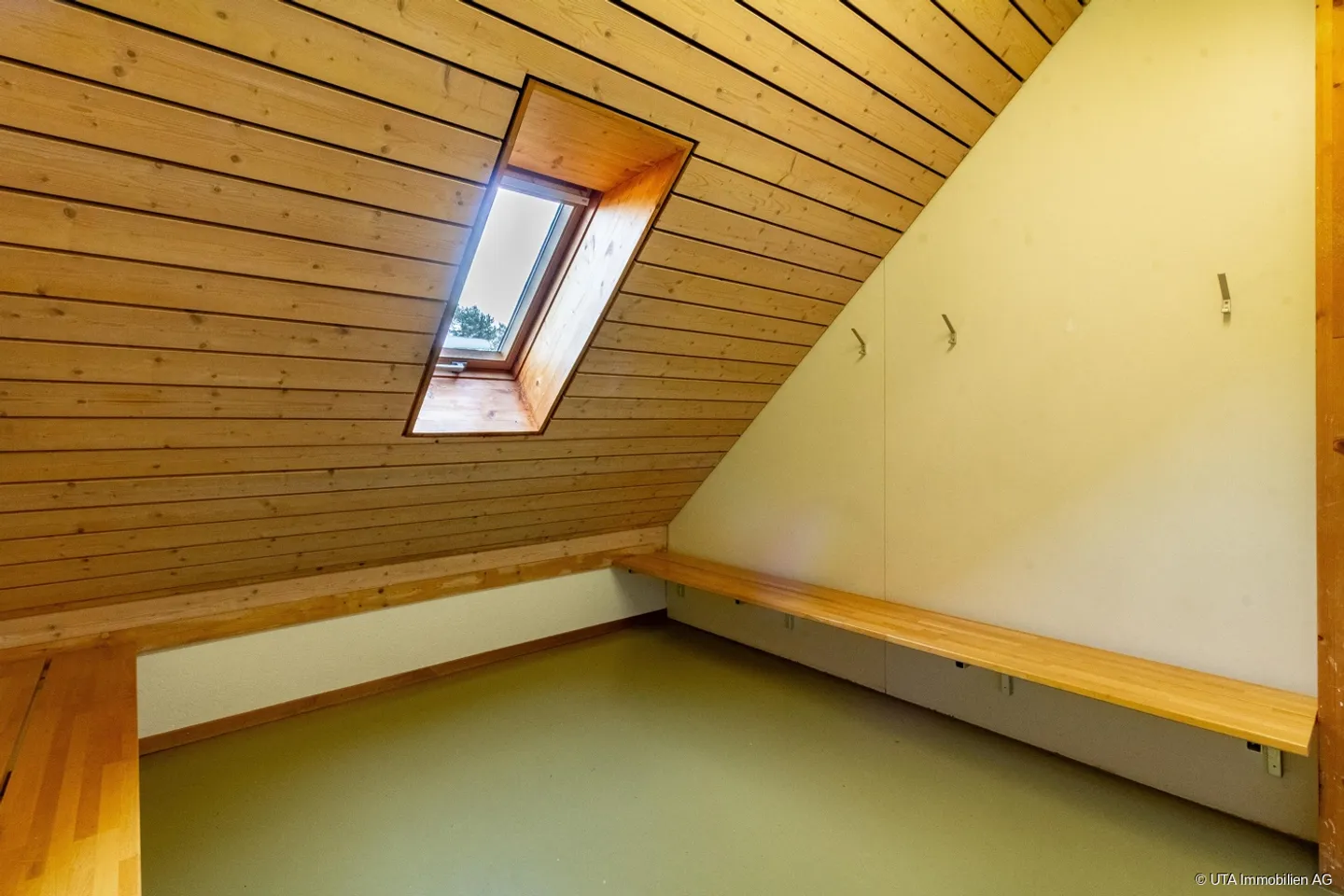 Büro- / Gewerberaum im Zentrum von Hausen - Foto 6 von 10