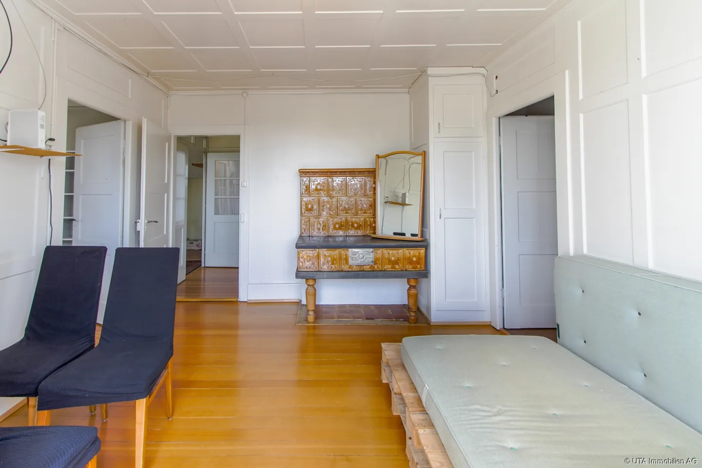 Two-family house in a central location with attractive conversion potential - Photo 13 of 13