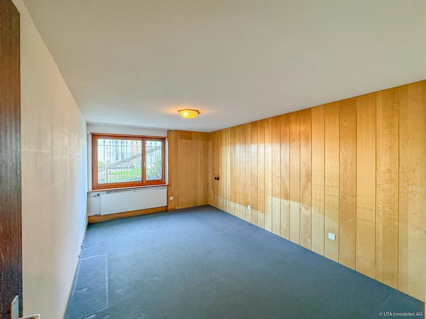 Detached single-family house with spacious garden - Photo 10 of 13