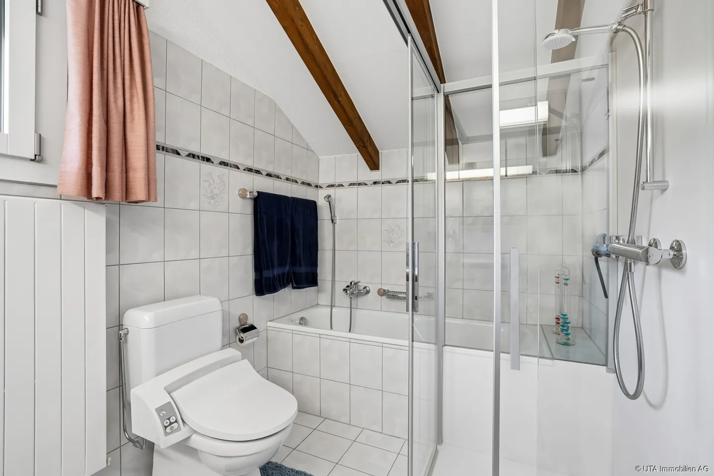 Charming single-family home with dream garden in a quiet, family-friendly area - Photo 13 of 13