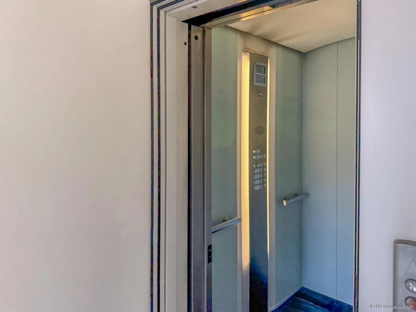 Appartement en attique au centre de Fislisbach - Photo 3 sur 13