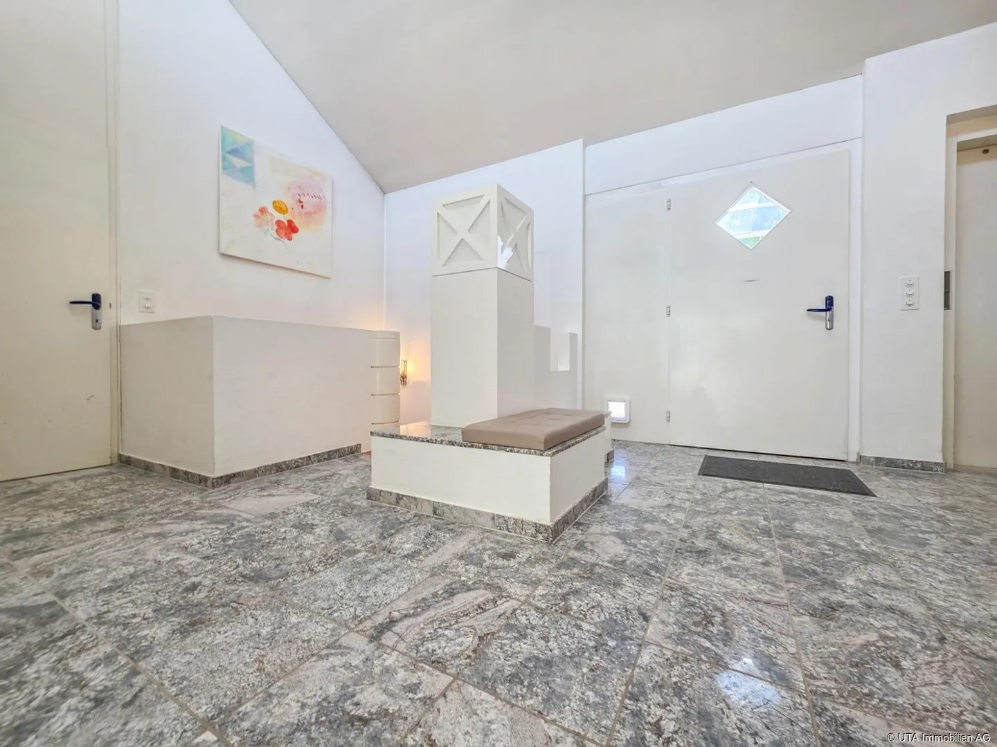 Einzigartiges Einfamilienhaus mit Pool - Foto 4 von 12