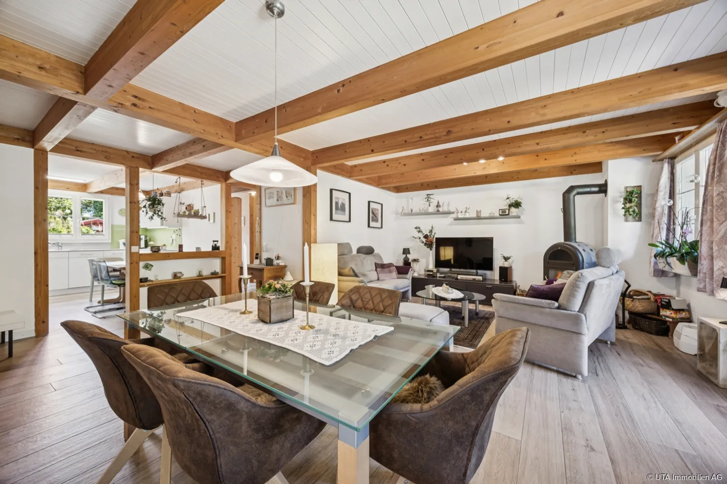 Äusserst gepflegtes Reihen-Eckhaus mit Wintergarten und wunderschöner  - Photo 6 sur 13