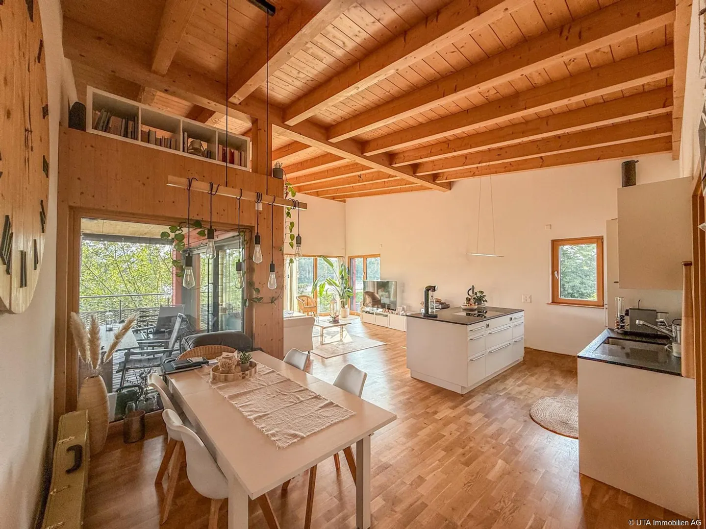Vivere moderno e loft con vista - Foto 2 di 13