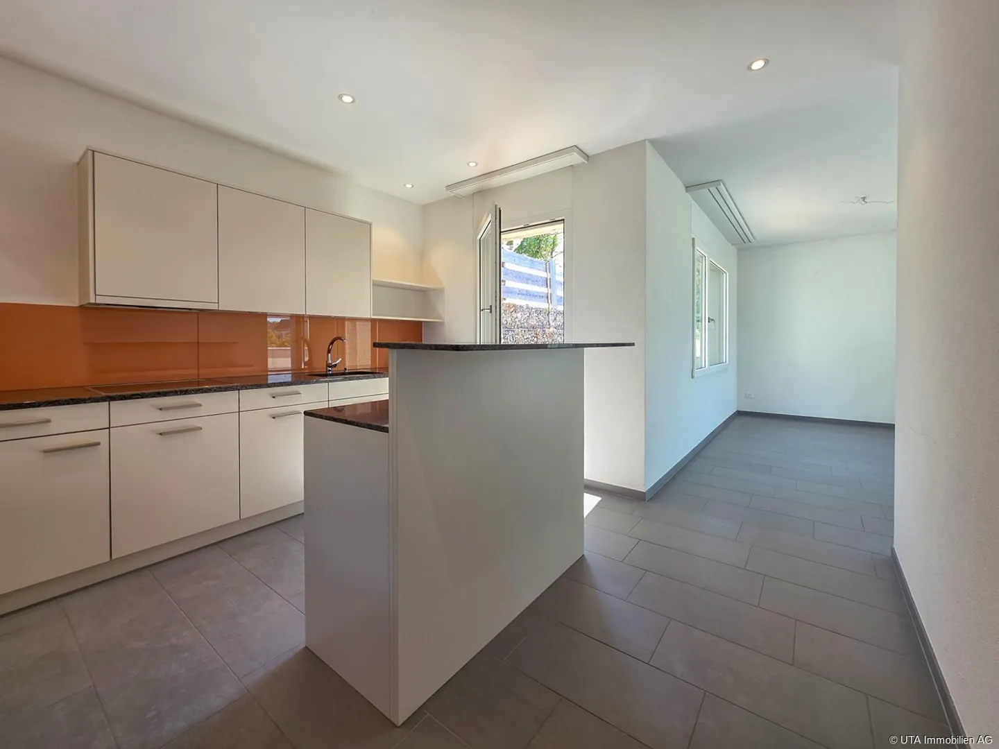 Sonnenberg Penthouse with Stunning Views - Photo 5 of 11