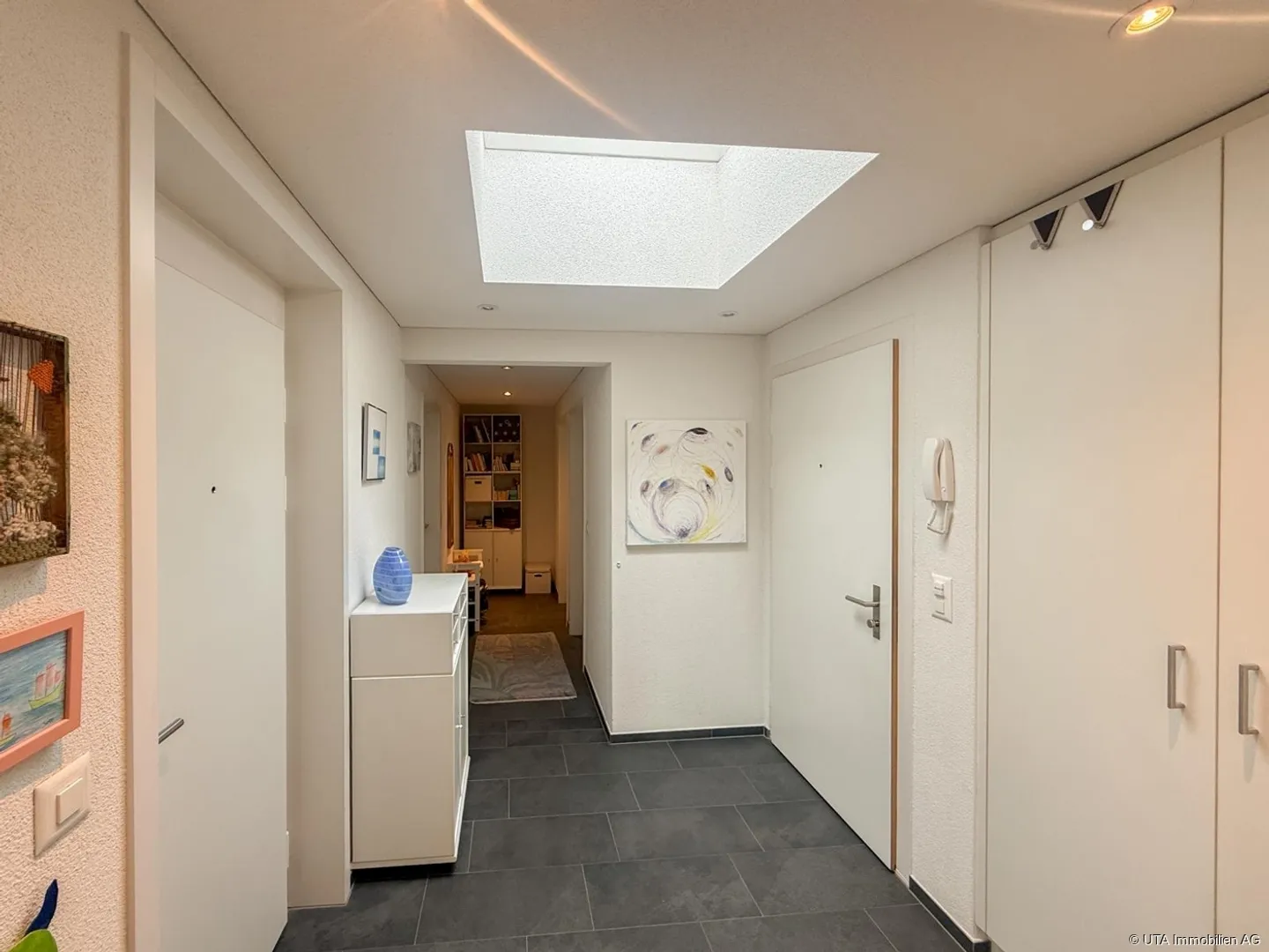 Luxury Attic Apartment with Terrace - Photo 11 of 13