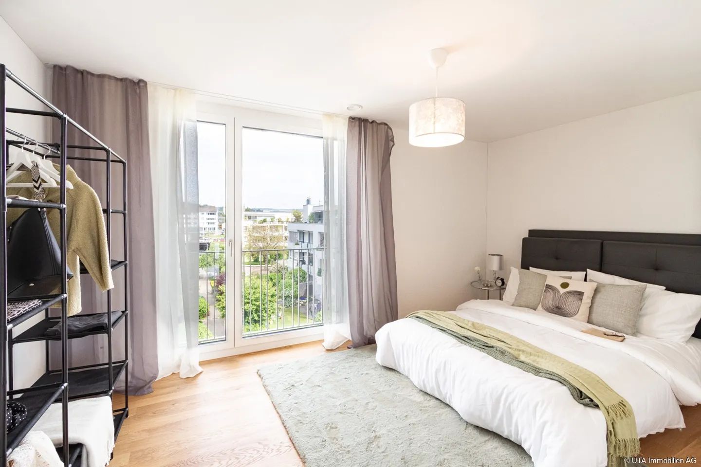 2.5-room new penthouse apartment with a dream terrace, ready to move in - Photo 6 of 12