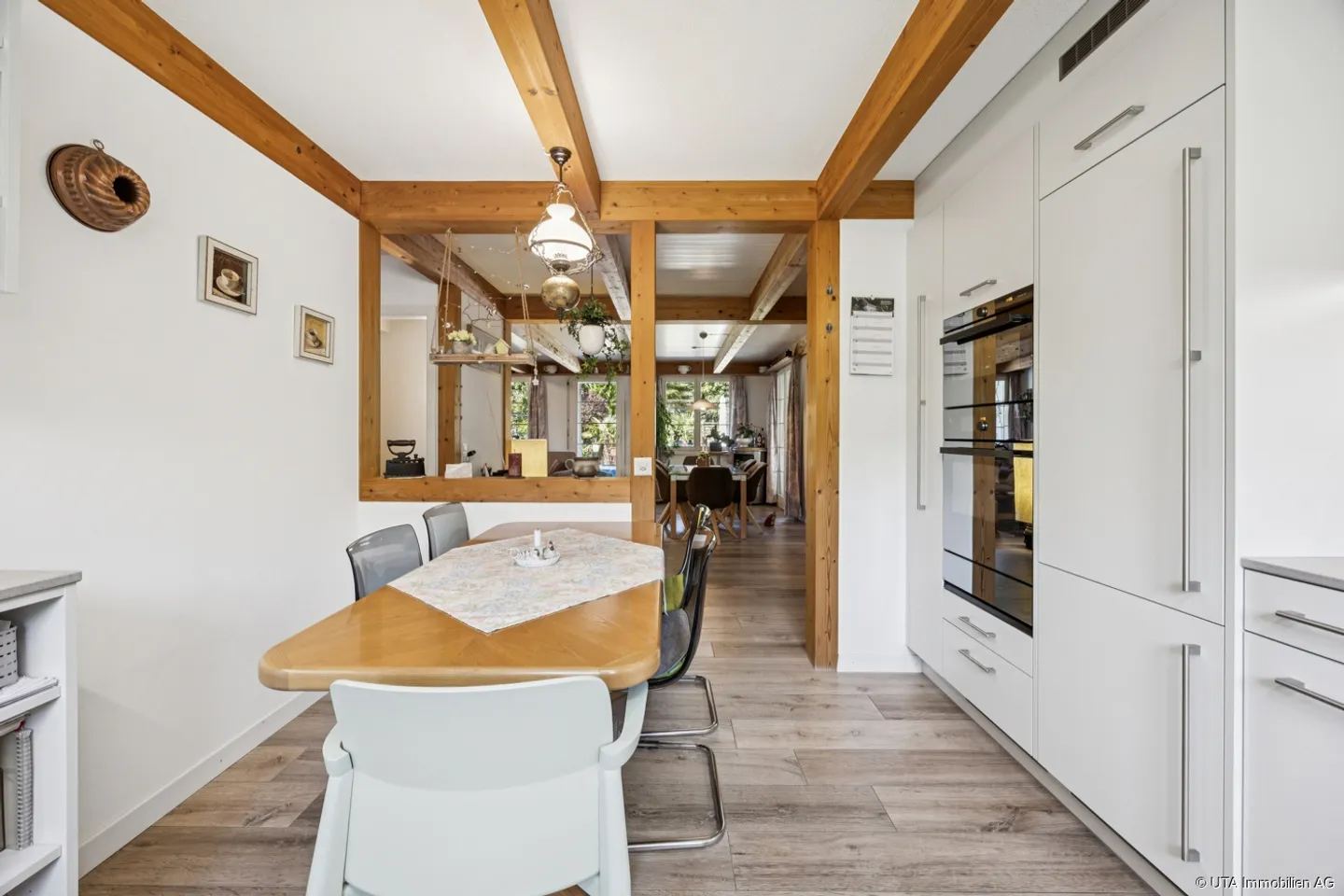 Äusserst gepflegtes Reihen-Eckhaus mit Wintergarten und wunderschöner  - Photo 4 sur 13