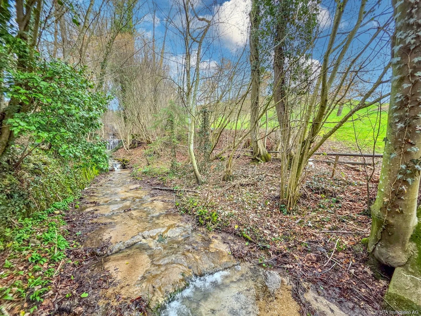 Emplacement en pente avec beaucoup d'espace, nature et vue imprenable - Photo 6 sur 12