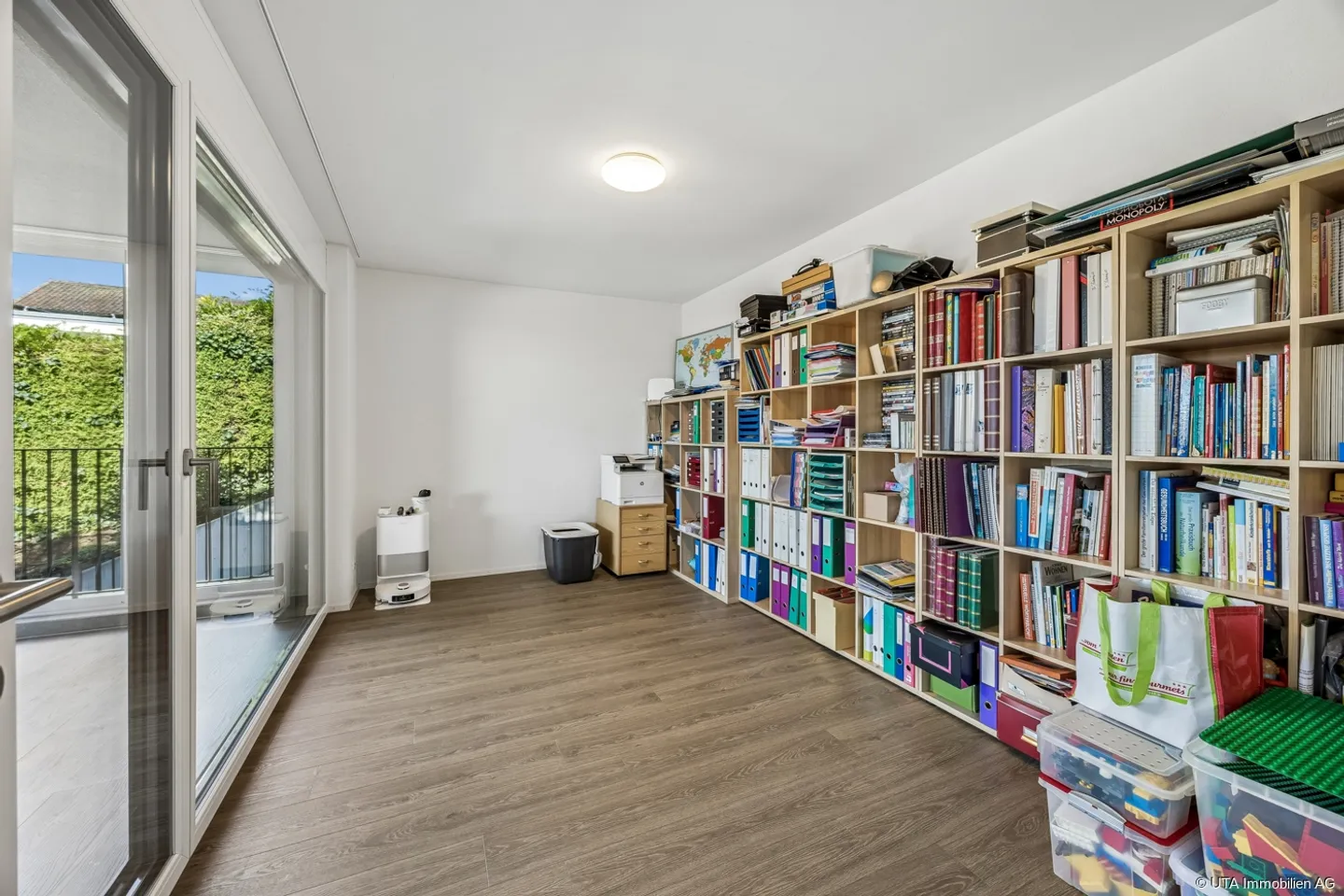 Superbe appartement en terrasse de 4,5 pièces dans un emplacement résidentiel élevé - Photo 11 sur 13