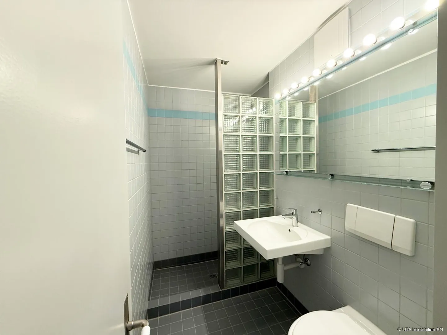 Condominio Pratico Vicino alla Fermata dell'Autobus - Foto 7 di 11