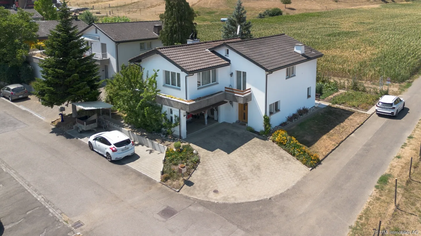 Charmantes Einfamilienhaus mit Garten - Foto 1 von 13