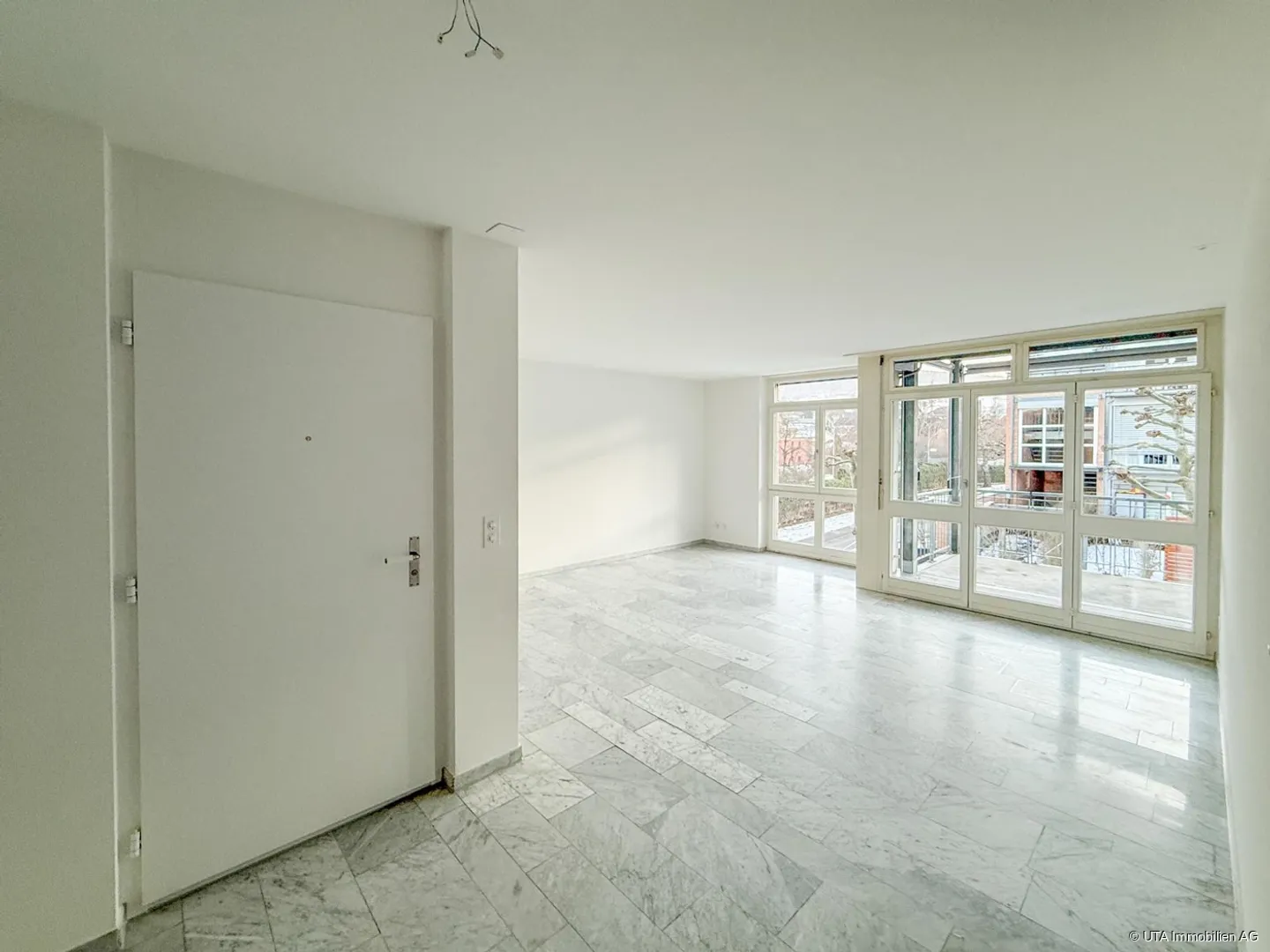 Condominio Pratico Vicino alla Fermata dell'Autobus - Foto 2 di 11