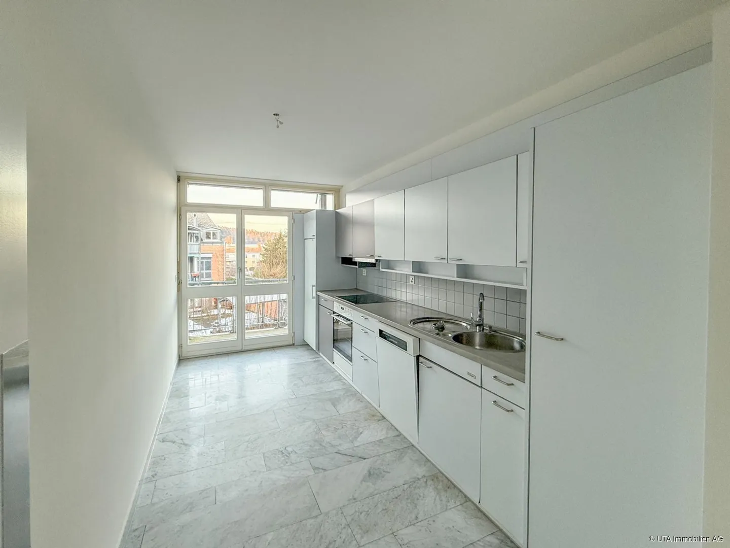 Condominio Pratico Vicino alla Fermata dell'Autobus - Foto 3 di 11