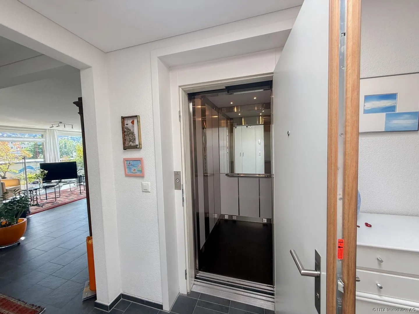 Luxury Attic Apartment with Terrace - Photo 12 of 13