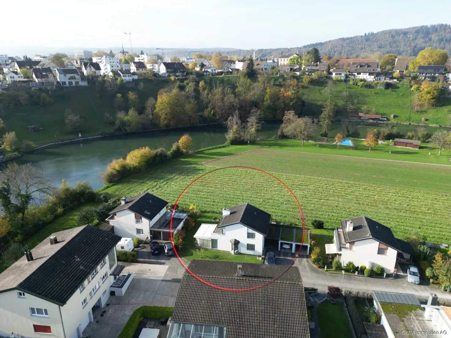 Casa unifamiliare indipendente vicino alla zona agricola e Reussbädli - Foto 1 di 11