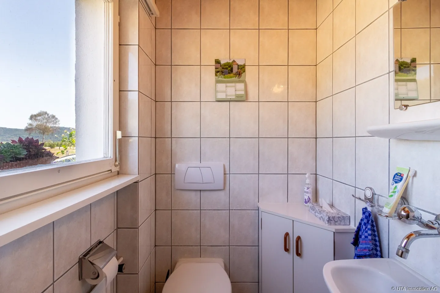 Charmantes Einfamilienhaus mit Garten - Foto 3 von 13