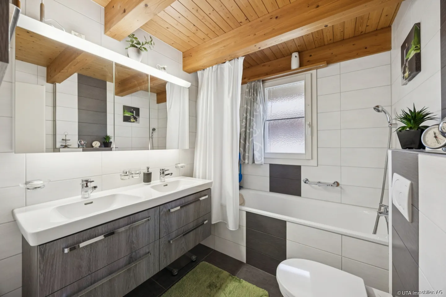 Äusserst gepflegtes Reihen-Eckhaus mit Wintergarten und wunderschöner  - Photo 12 sur 13