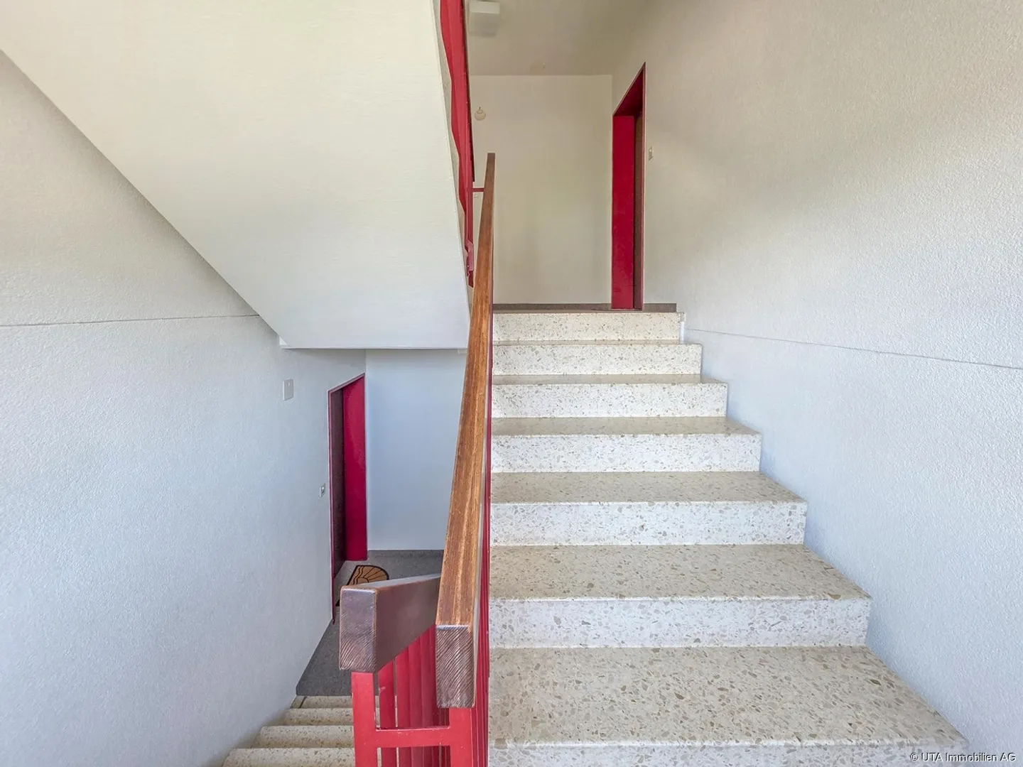 Ihr sonniges Zuhause - zwei Balkone + viel Raum für eigene Ideen - Foto 8 von 13