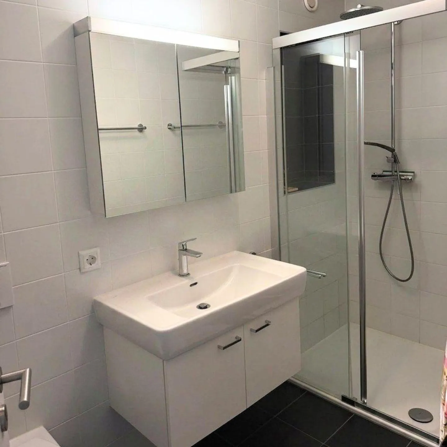 A louer - Appartement de 4.5 pièces à proximité immédiate de la gare - Photo 8 sur 8
