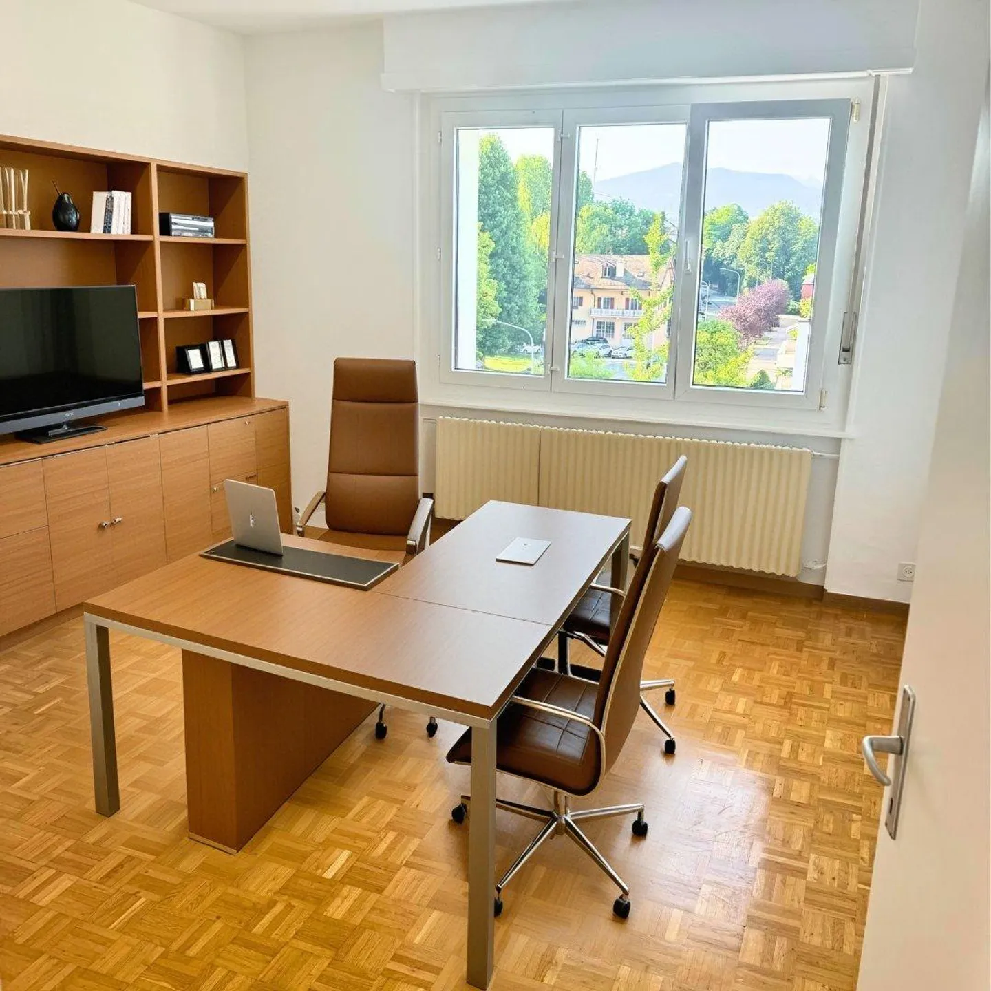 Zu vermieten - 6-Zimmer-Wohnung im Herzen von Nyon - Foto 2 von 5