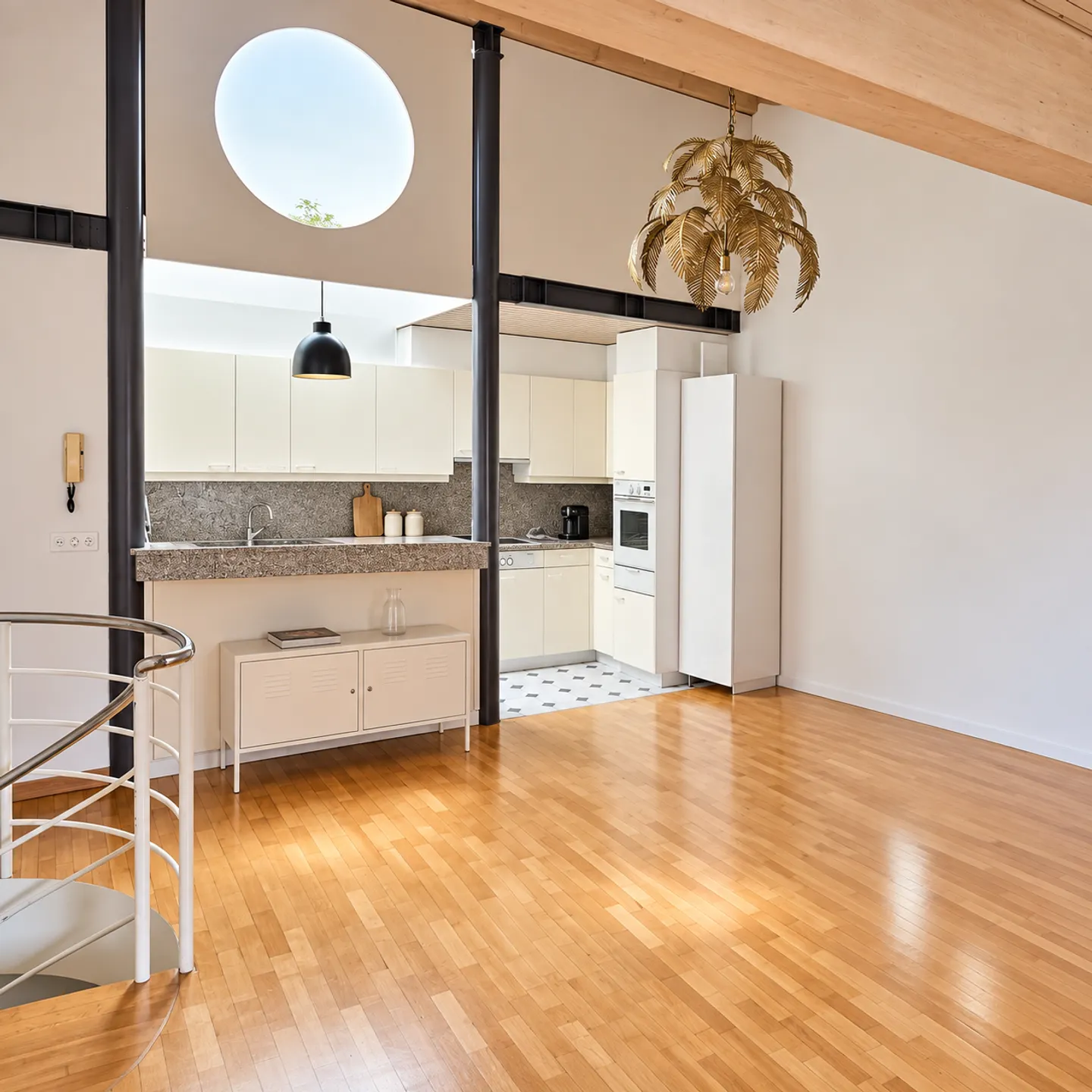 In affitto a Nyon - Appartamento duplex di 3 locali in prossimità immediata del lago - Foto 2 di 7