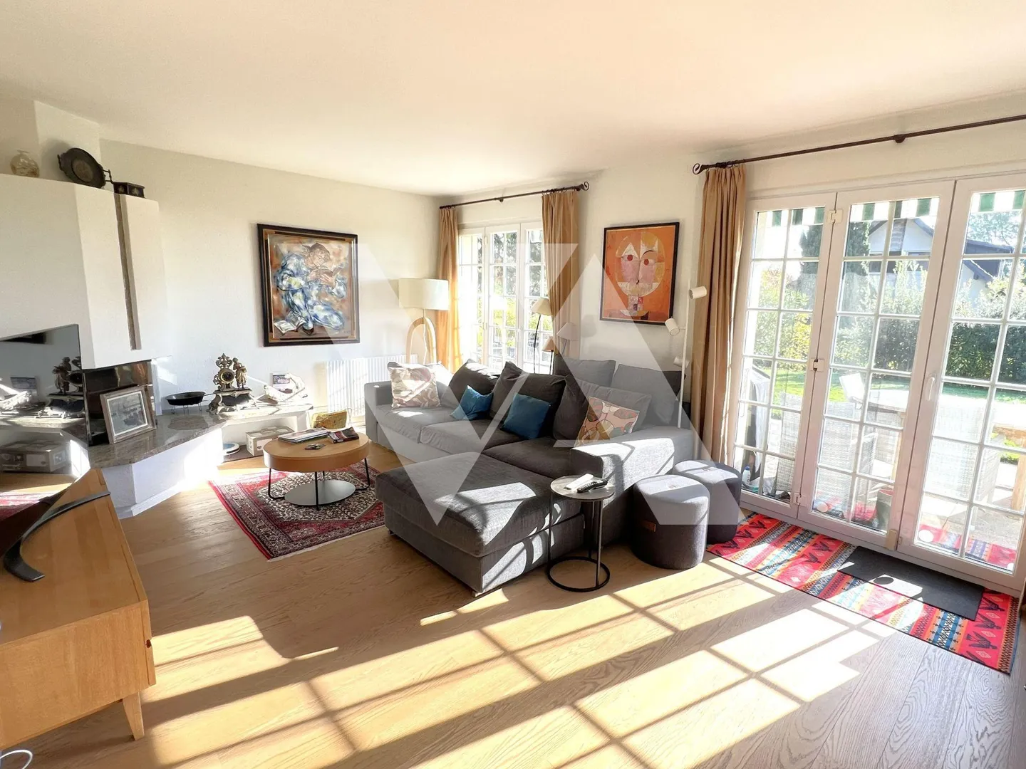 For sale? Beautiful individual villa with pool in the heart of the village - Photo 3 of 9