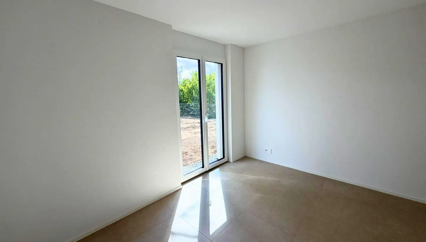 For rent - New family villa with terrace and garden - Photo 5 of 7