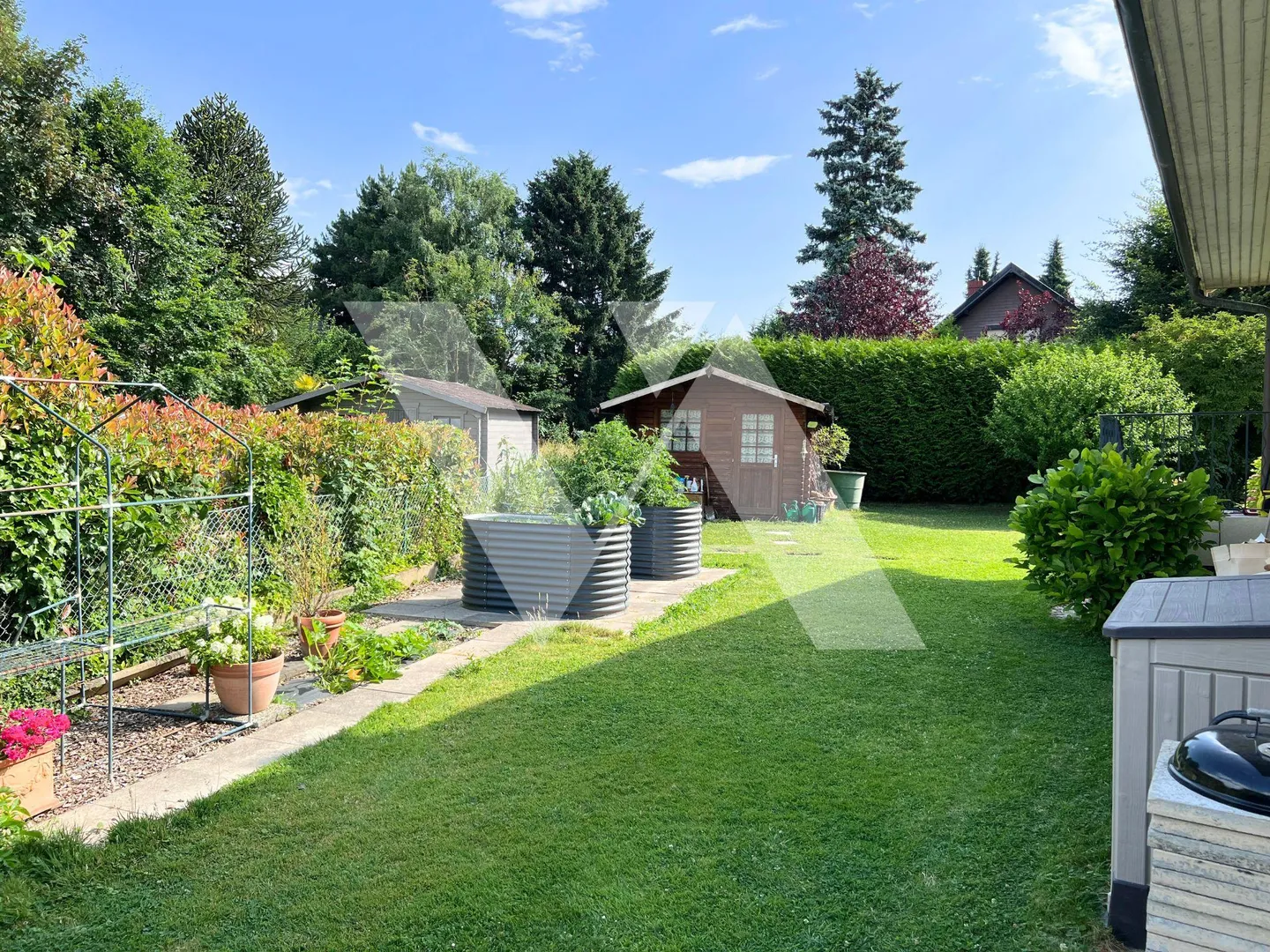 For sale? Beautiful individual villa with pool in the heart of the village - Photo 9 of 9